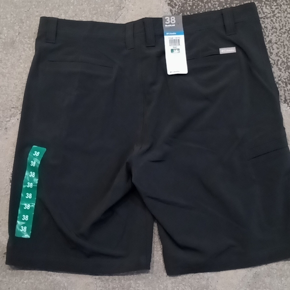 Columbia Omni Shield Short - Picture 8 of 13